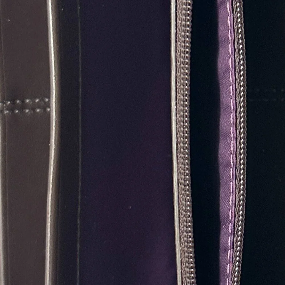 Coach Pale Metallic Gold Zip Around Vintage Leather Wallet - Picture 13 of 13